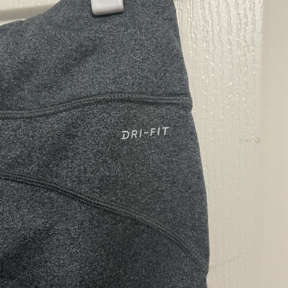 Grey Nike Running Capri Leggings - Picture 4 of 7